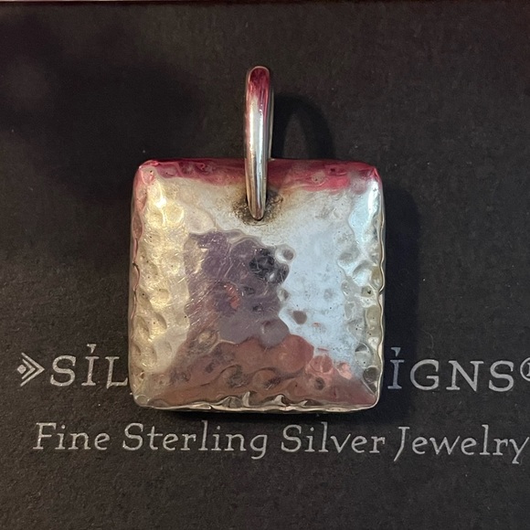 Silpada S1118 Iconic Puffy Hammered Square Pillow Sterling Silver Pendant - Picture 9 of 14